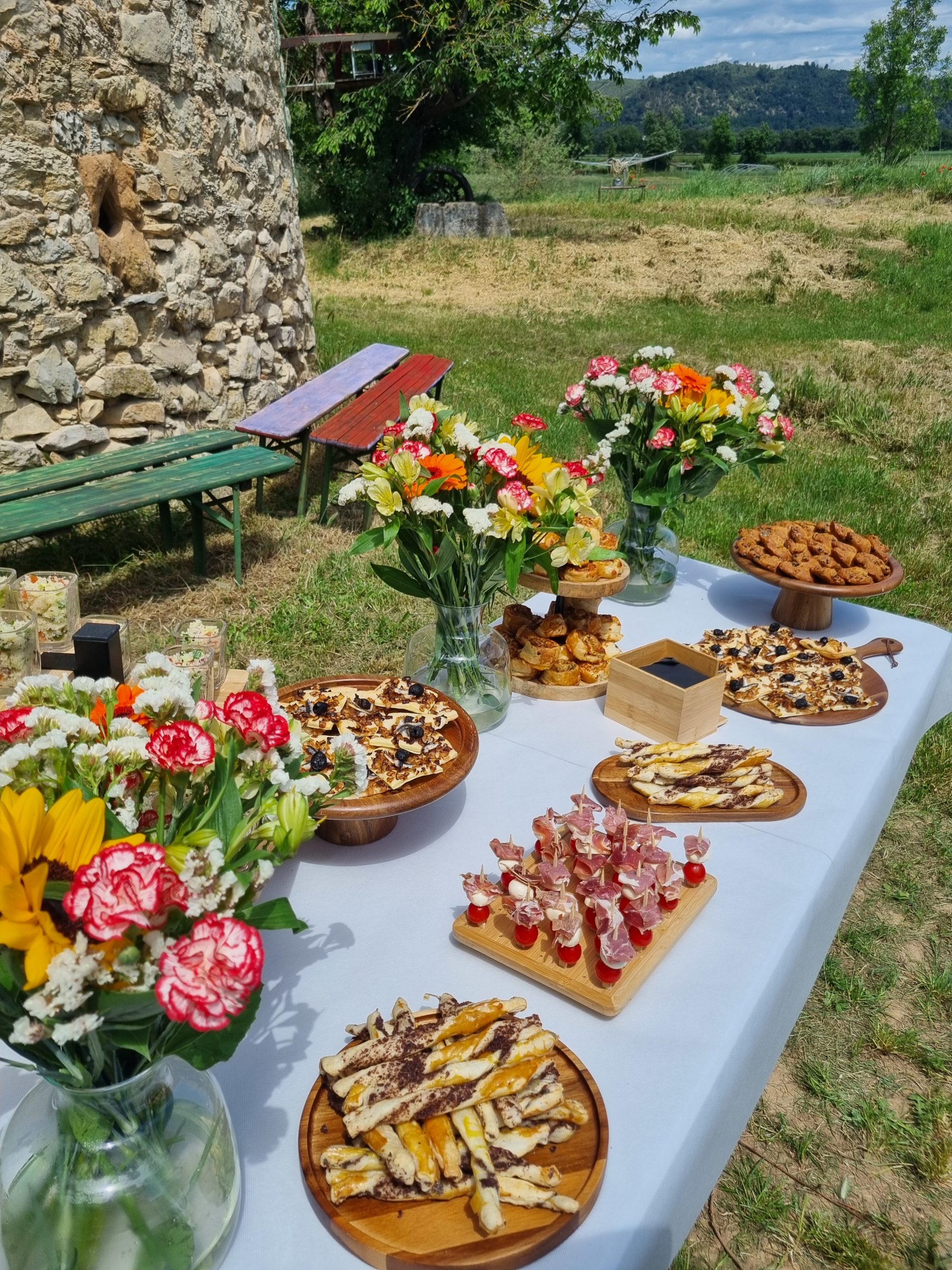 Buffet baptême Provence traiteur événements familiaux