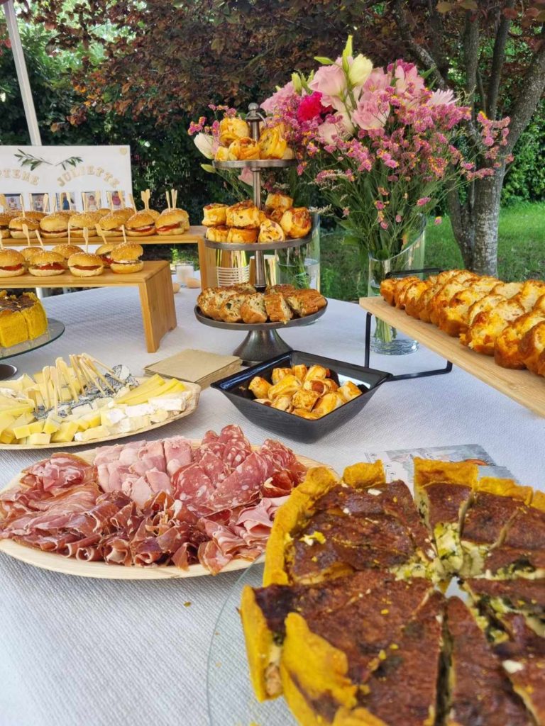Buffet baptême Provence traiteur événements familiaux