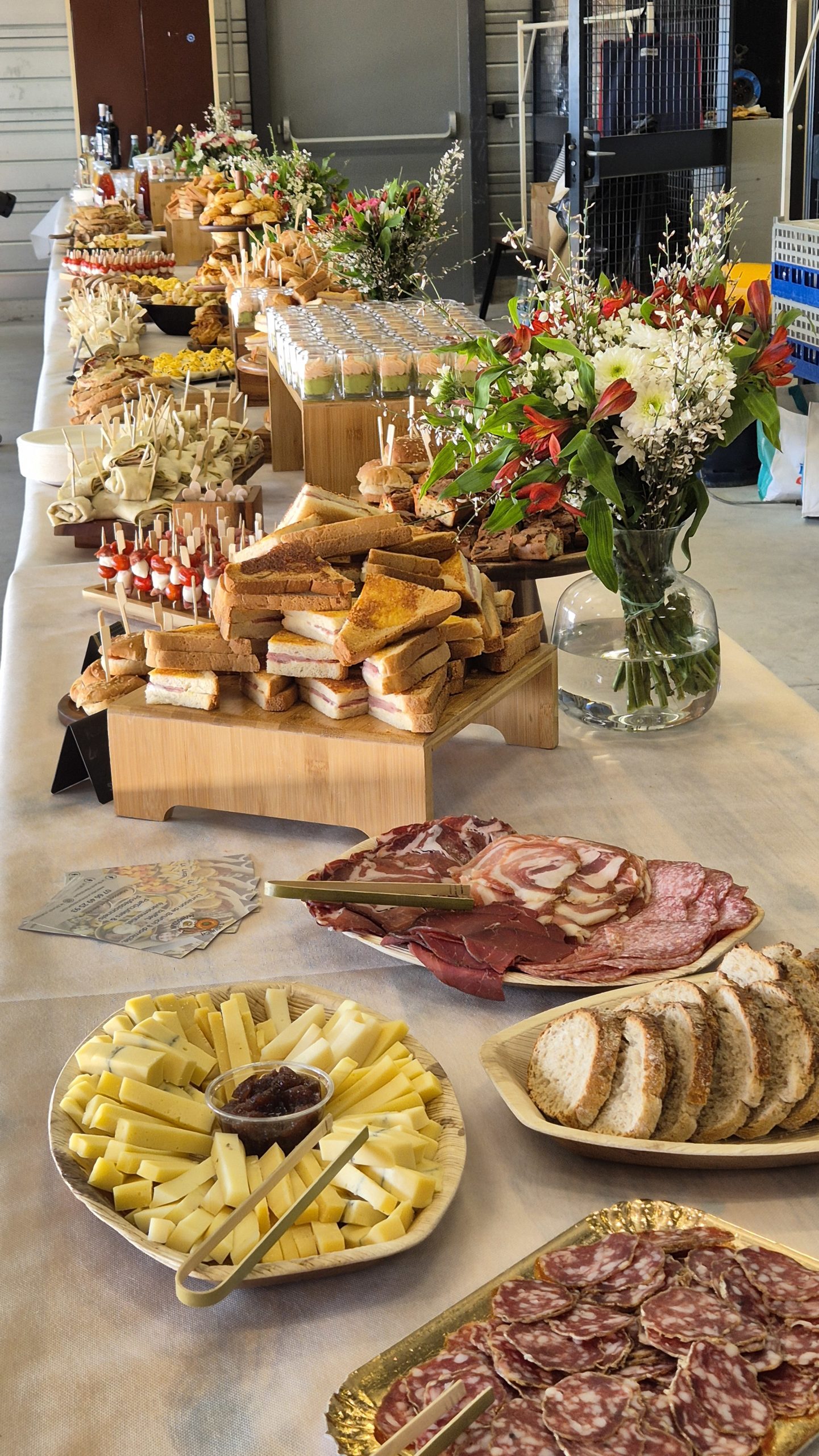 Table brunch mariage dimanche Manosque buffet généreux